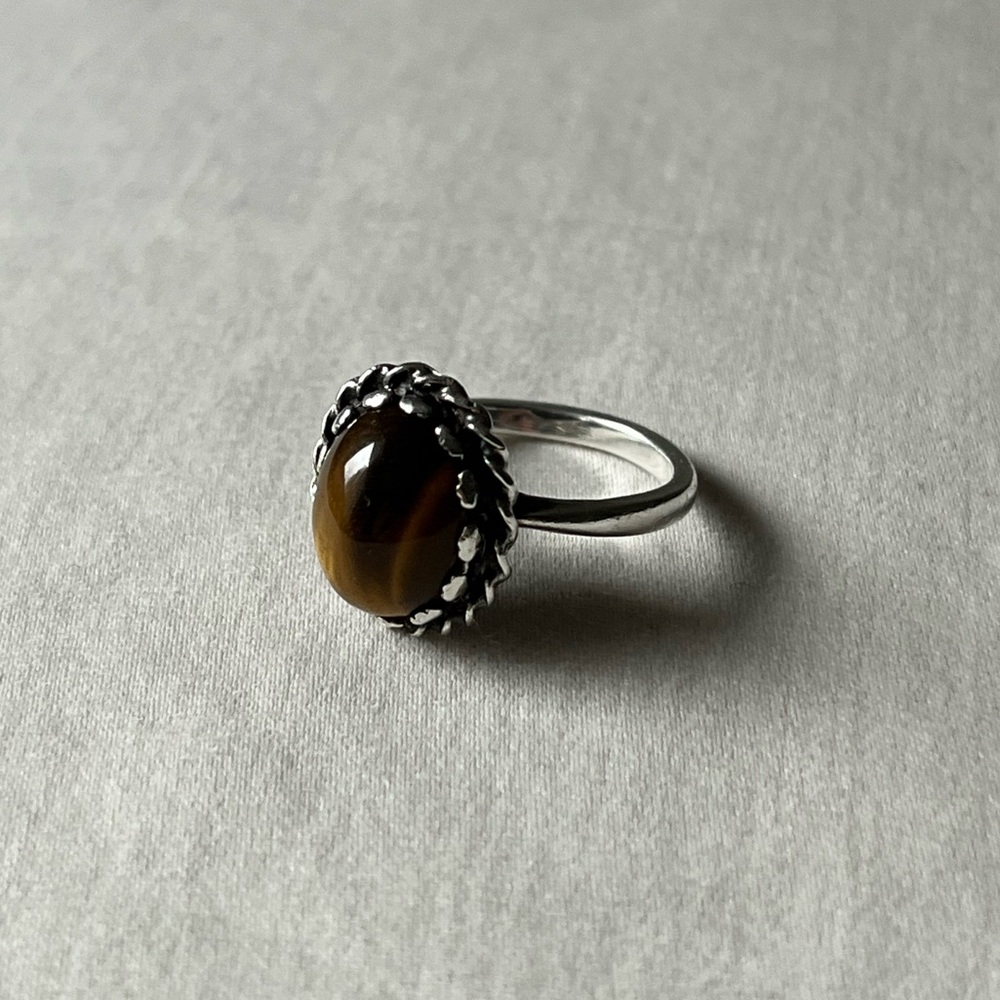 Tiger’s eye sterling silver ring